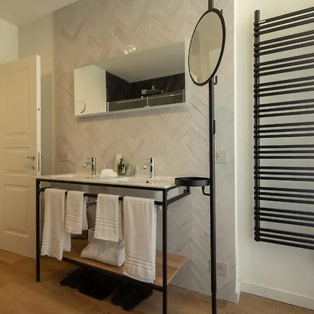 Splendide Riviera Boutique Art ラッパロ