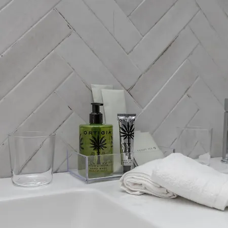 Splendide Riviera Boutique Art ラッパロ