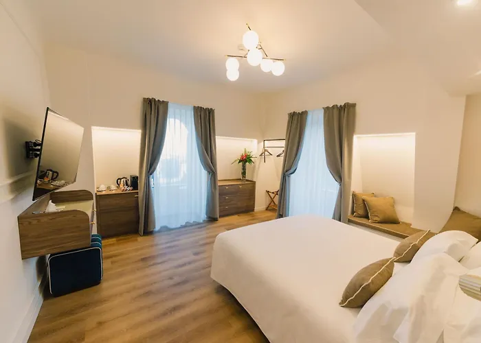 Ξενοδοχείο Splendide Riviera Boutique Art 4*