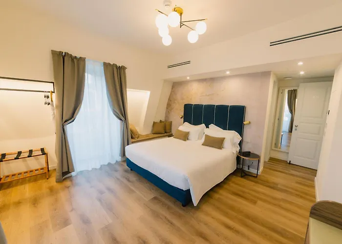 Splendide Riviera Boutique Art راباللو